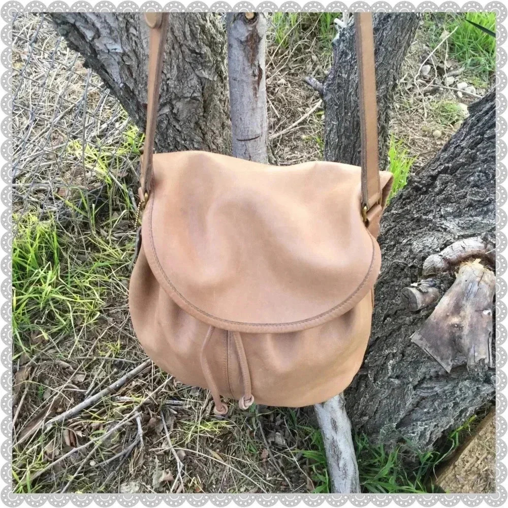 COACH | Camel Gold Beige Natural Leather Bucket Drawstring RARE Crossbody Bag